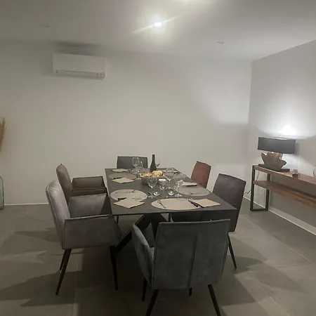 Spacieuse Standing De 220m2 A 5 Minutes Des Plages Holiday home Aleria (Corsica)