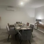 Spacieuse Standing De 220m2 Tatil Evi Aléria